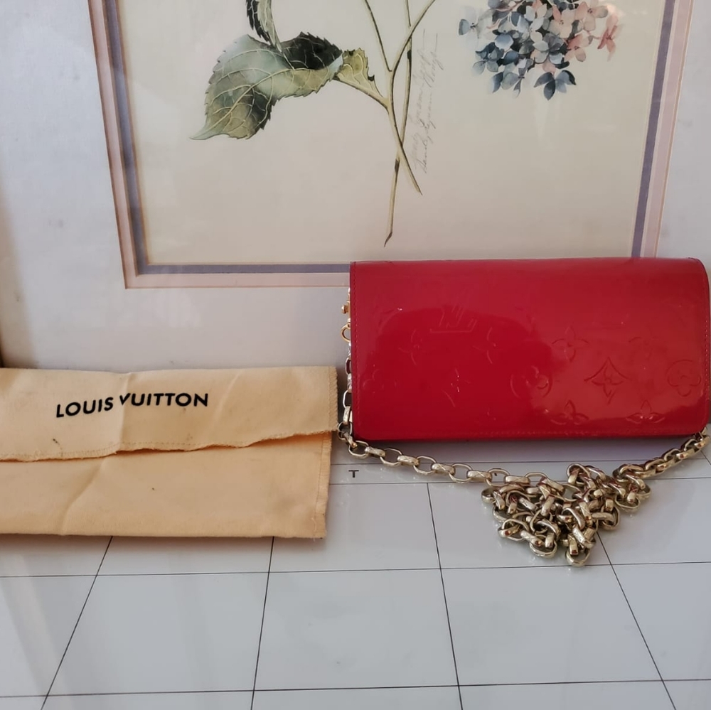 Louis Vuitton Vernis Sarah Chain wallet - Picture 1 of 16